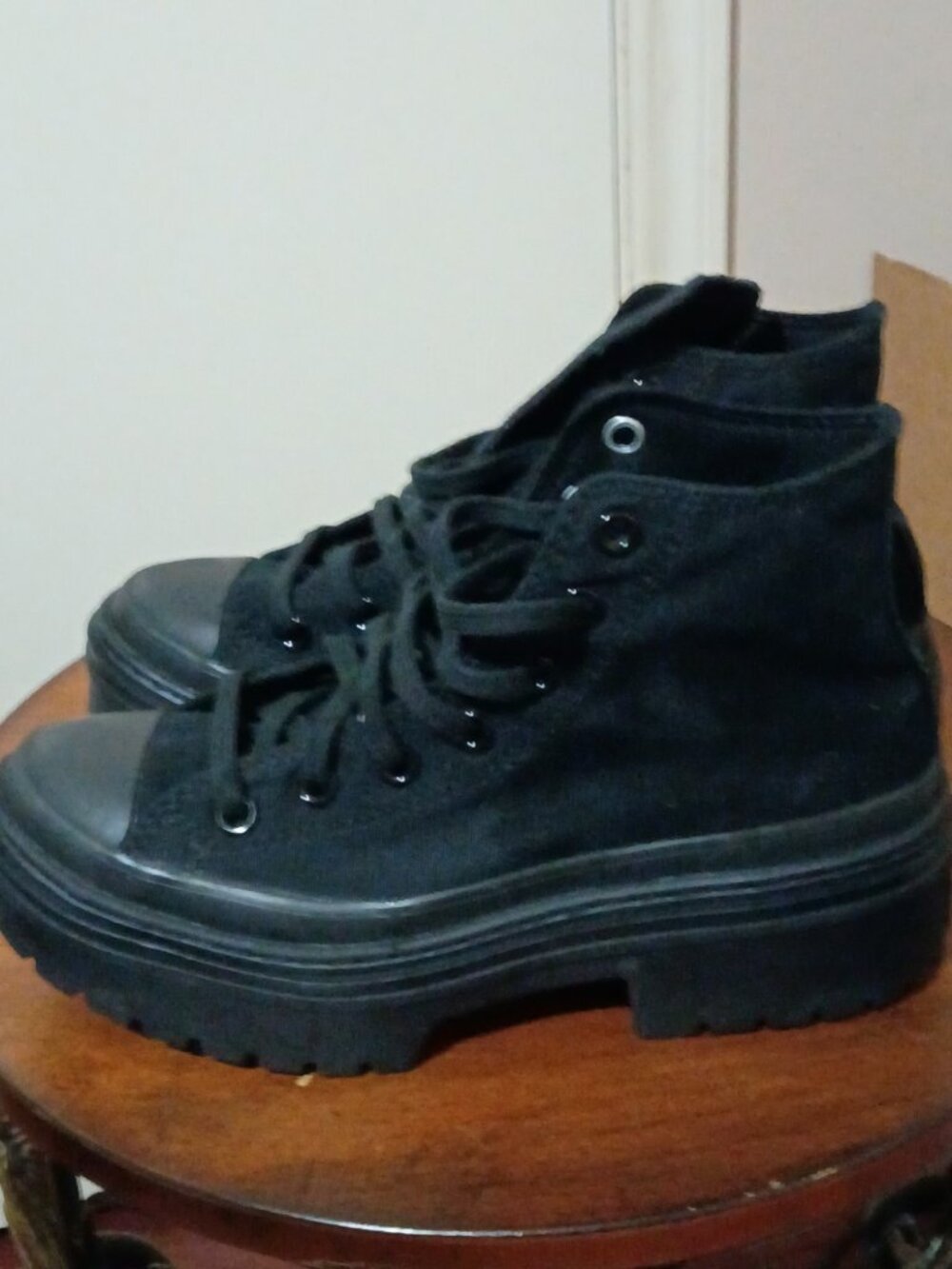 Converse Chuck Taylor Lugged Platform High Top Black Women's Size 7 Mens Size 5 - Picture 9 of 13